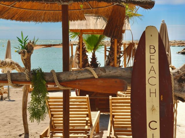 Beach Club 
